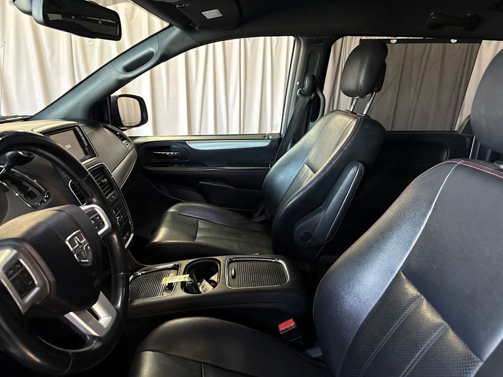 Thumbnail: 2018 Dodge Grand Caravan - 9