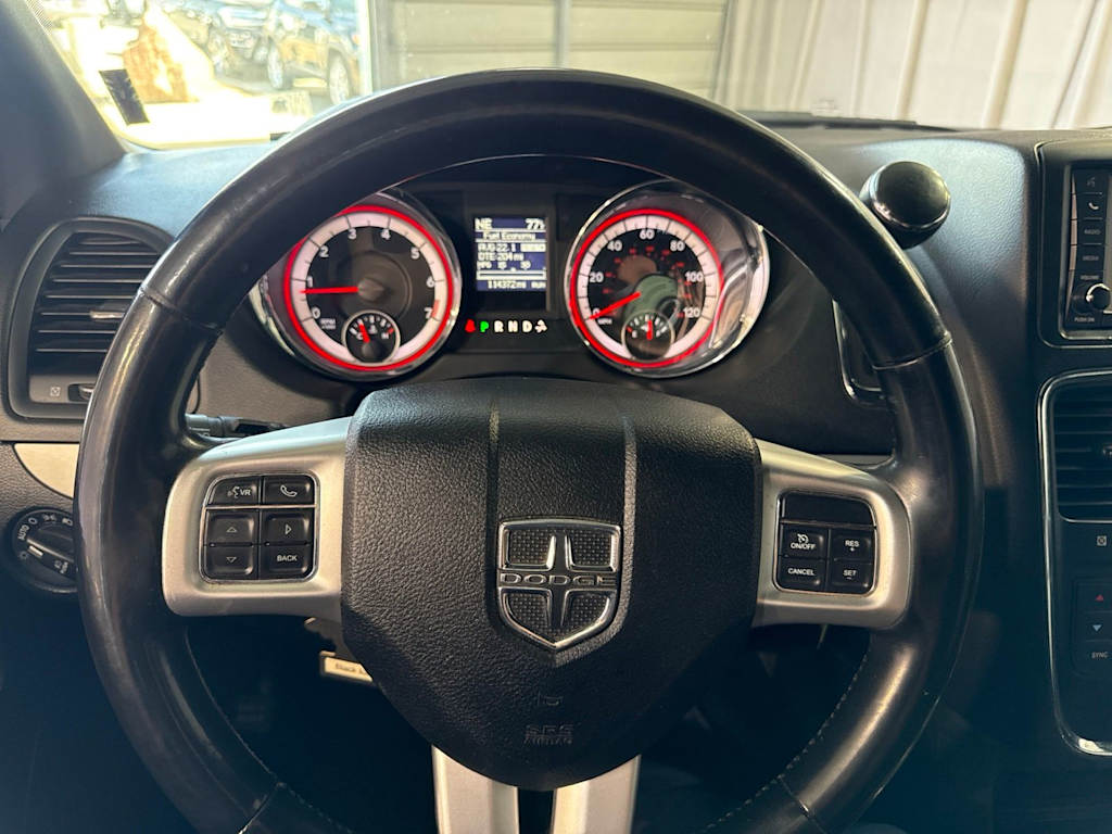 Thumbnail: 2018 Dodge Grand Caravan - 2