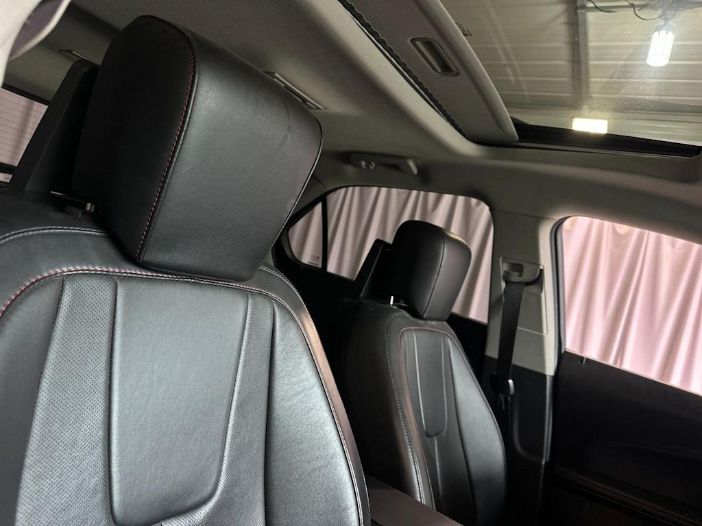 Thumbnail: 2011 Chevrolet Equinox - 10