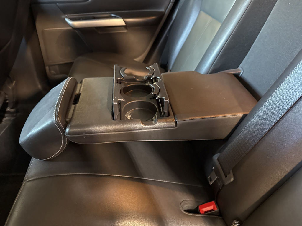 Thumbnail: 2013 Ford Edge - 13