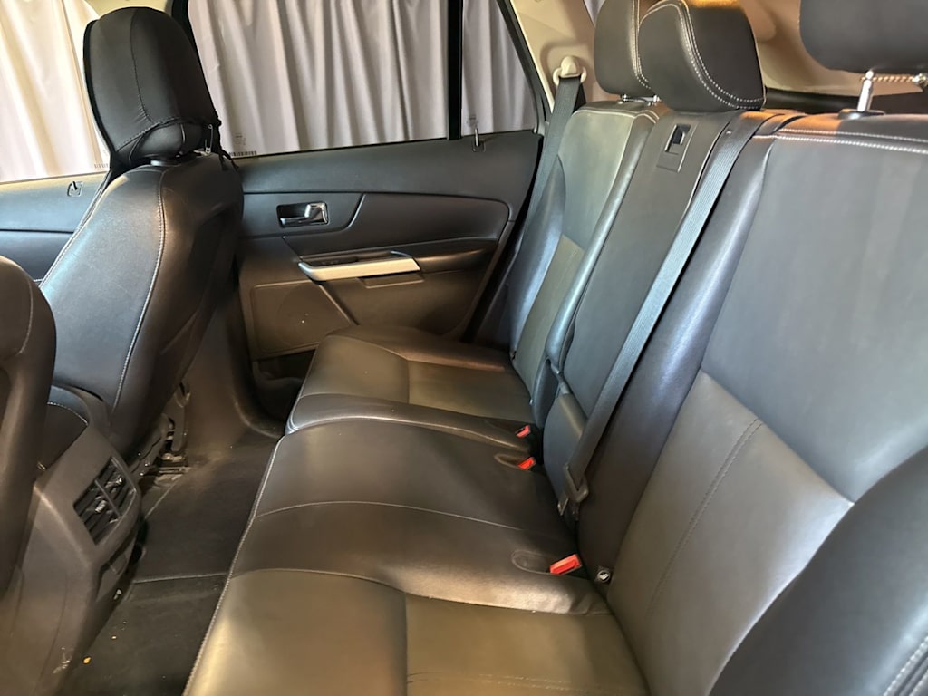 Thumbnail: 2013 Ford Edge - 11