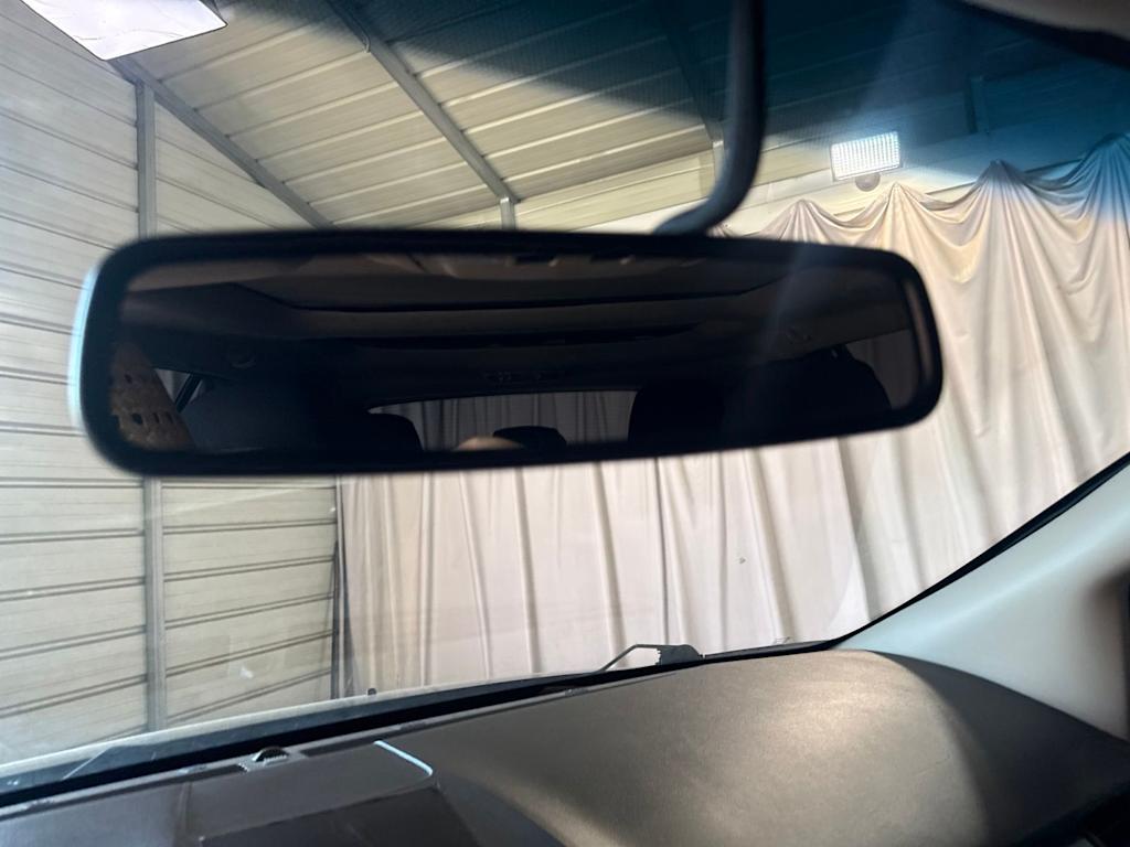 Thumbnail: 2013 Ford Edge - 24