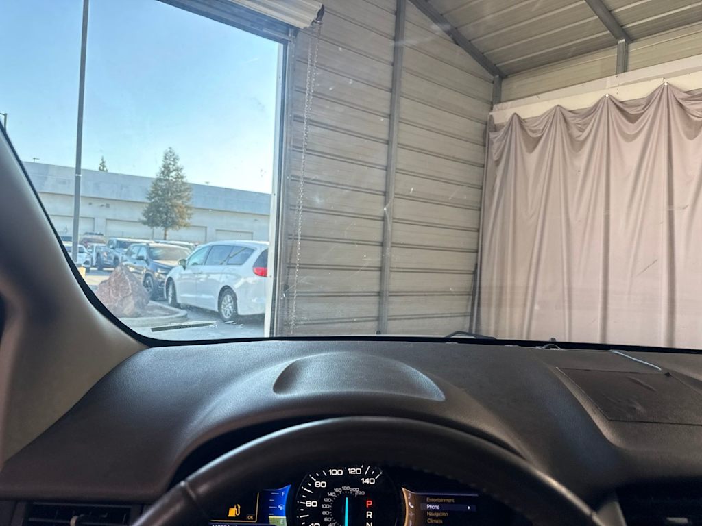 Thumbnail: 2013 Ford Edge - 23