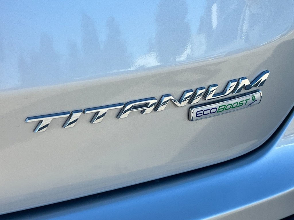 Thumbnail: 2019 Ford Edge - 7