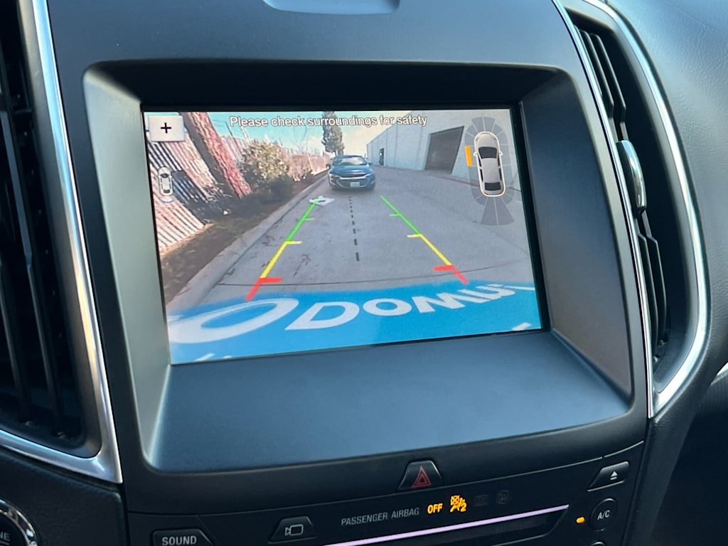 Thumbnail: 2019 Ford Edge - 26