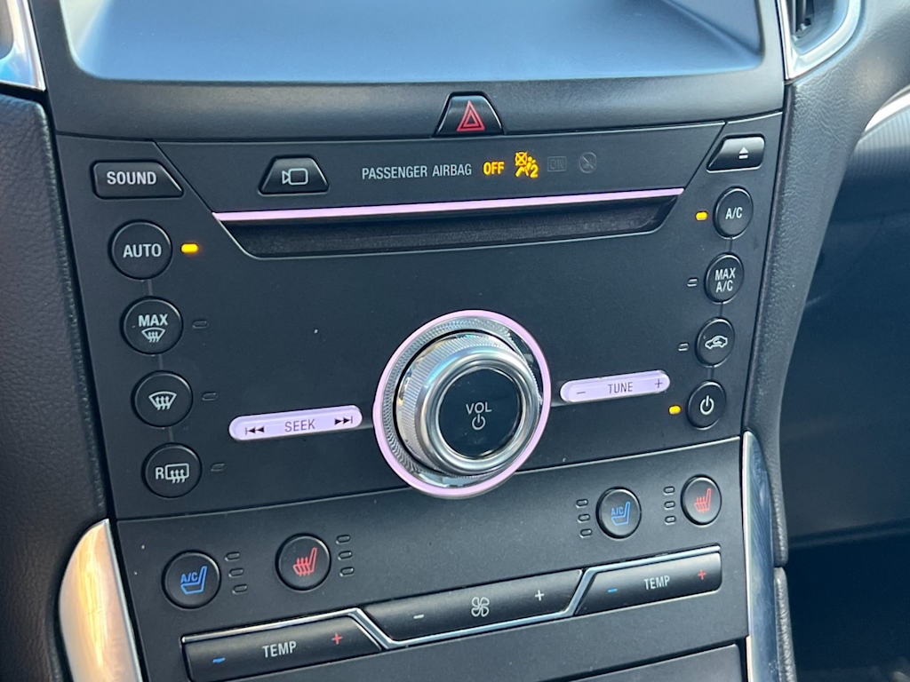 Thumbnail: 2019 Ford Edge - 27