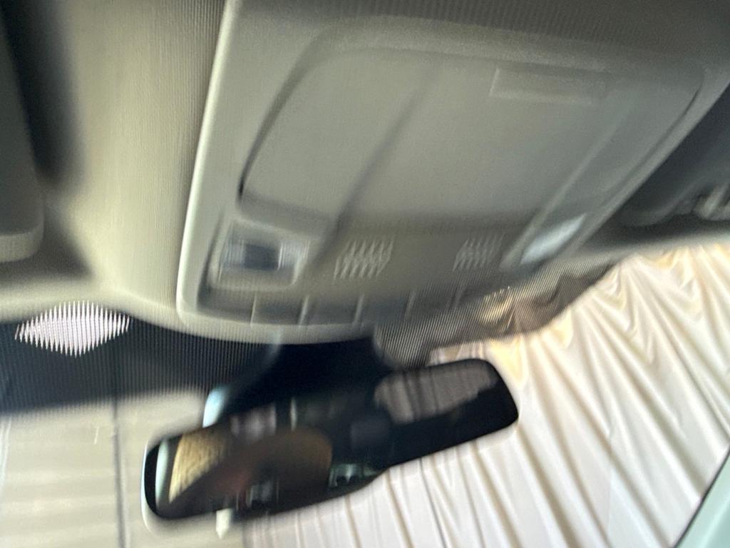 Thumbnail: 2021 Ford Edge - 26