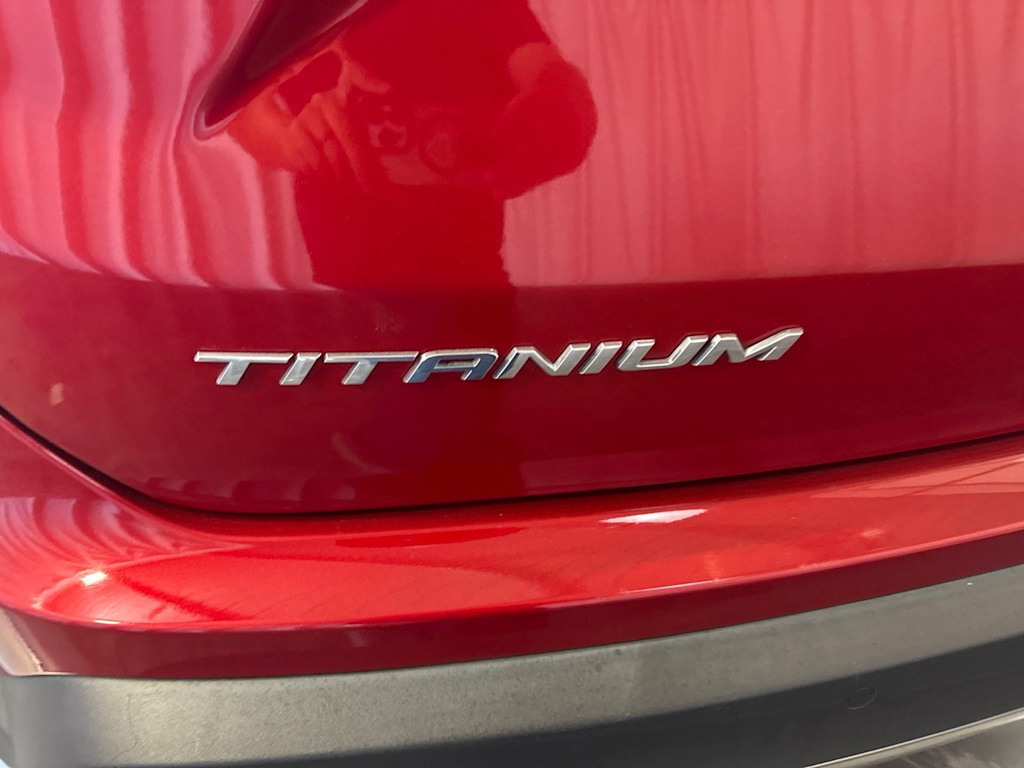 Thumbnail: 2021 Ford Edge - 5