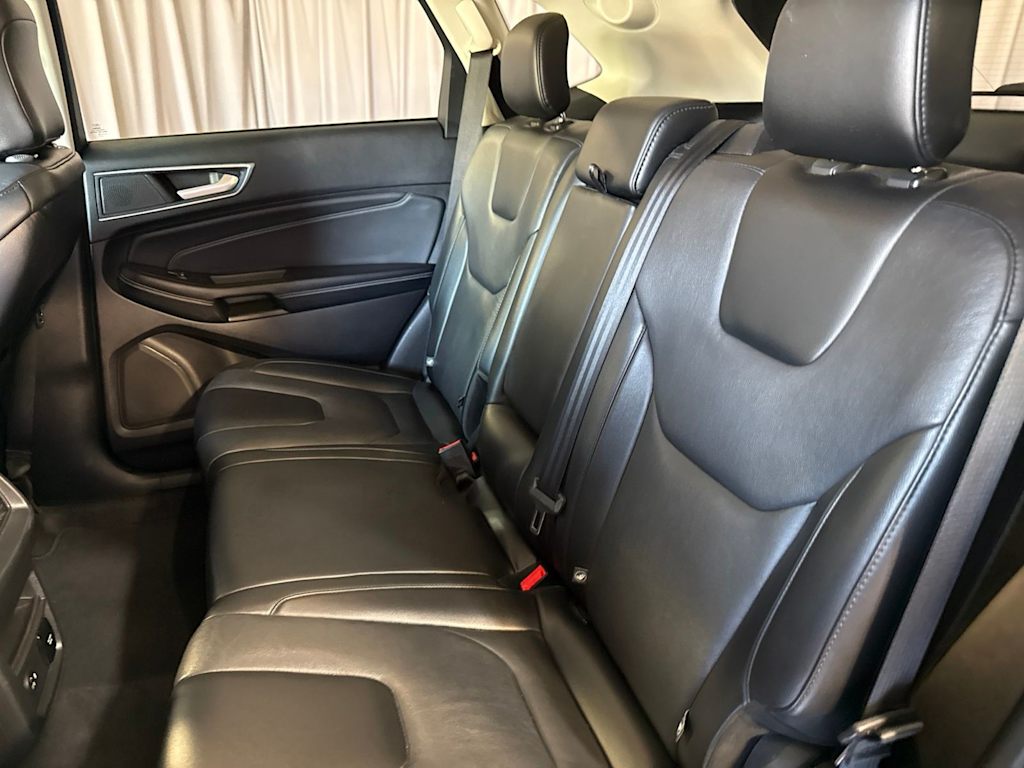 Thumbnail: 2021 Ford Edge - 8