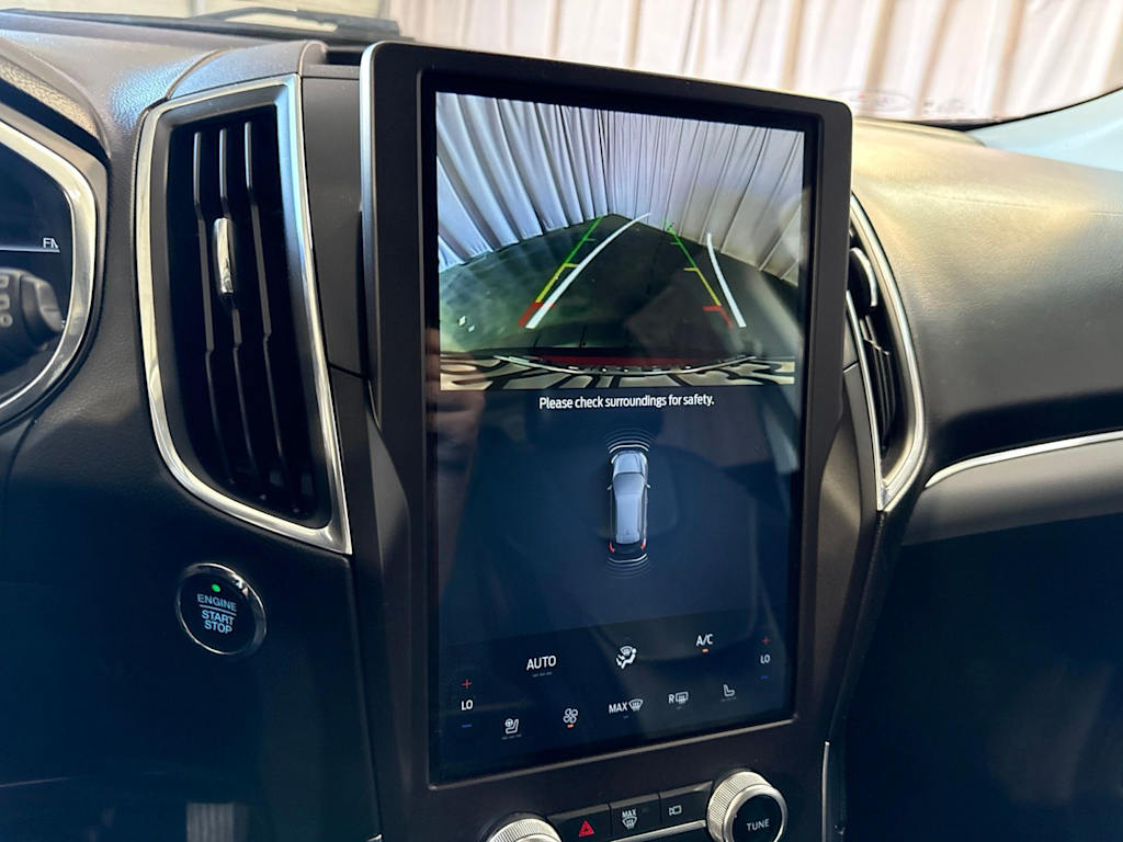 Thumbnail: 2021 Ford Edge - 28
