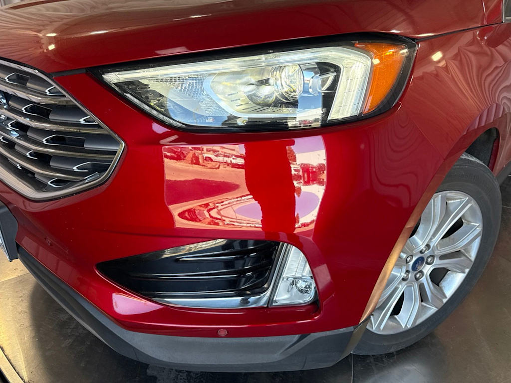 Thumbnail: 2021 Ford Edge - 16