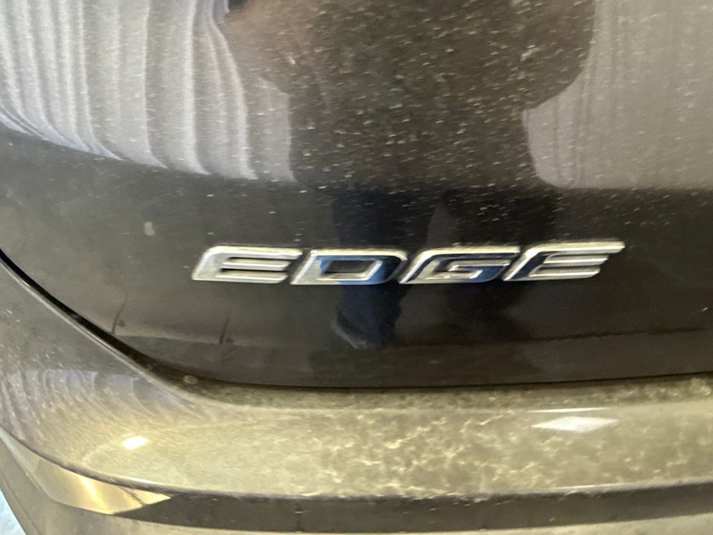 Thumbnail: 2020 Ford Edge - 6