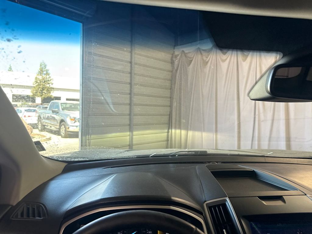 Thumbnail: 2020 Ford Edge - 24