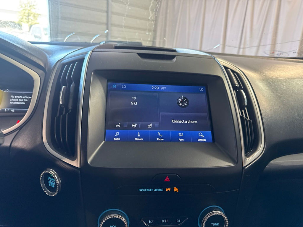 Thumbnail: 2020 Ford Edge - 10