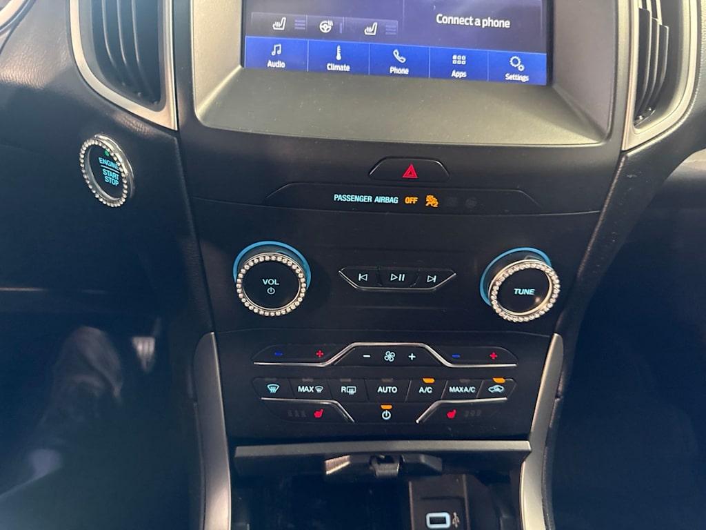 Thumbnail: 2020 Ford Edge - 27