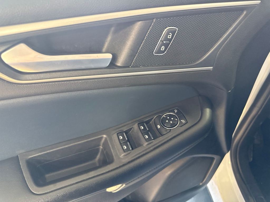 2022 Ford Edge SEL - Photo 21