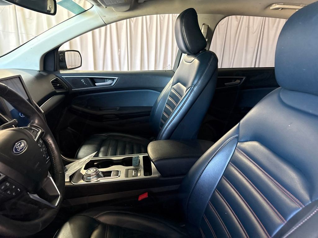 2022 Ford Edge SEL - Photo 9
