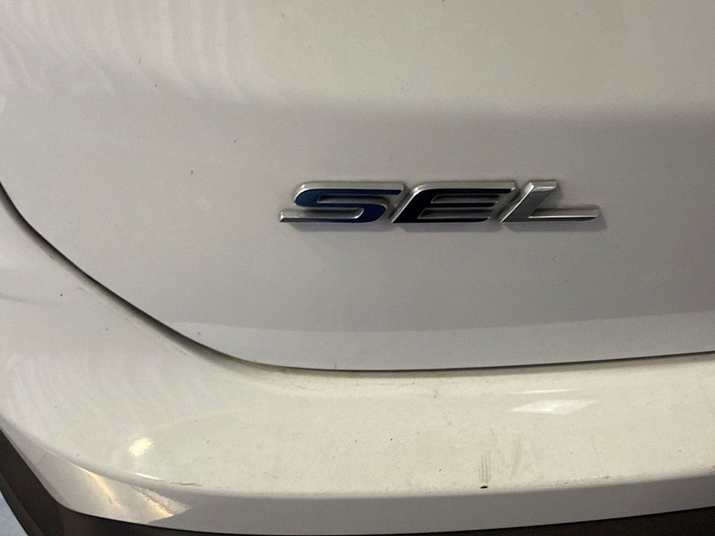 2022 Ford Edge SEL - Photo 6