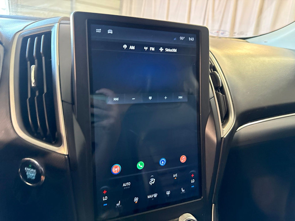 2022 Ford Edge SEL - Photo 11