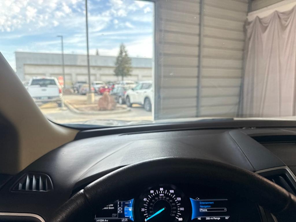Thumbnail: 2022 Ford Edge - 10