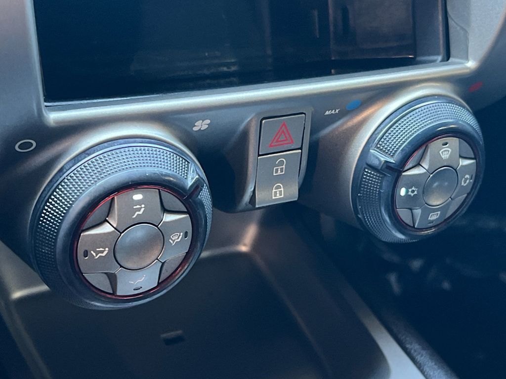 2013 Chevrolet Camaro 2LS - Photo 24
