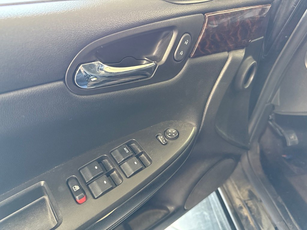 Thumbnail: 2016 Chevrolet Impala - 22