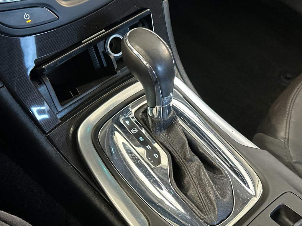 Thumbnail: 2017 Buick Regal - 15
