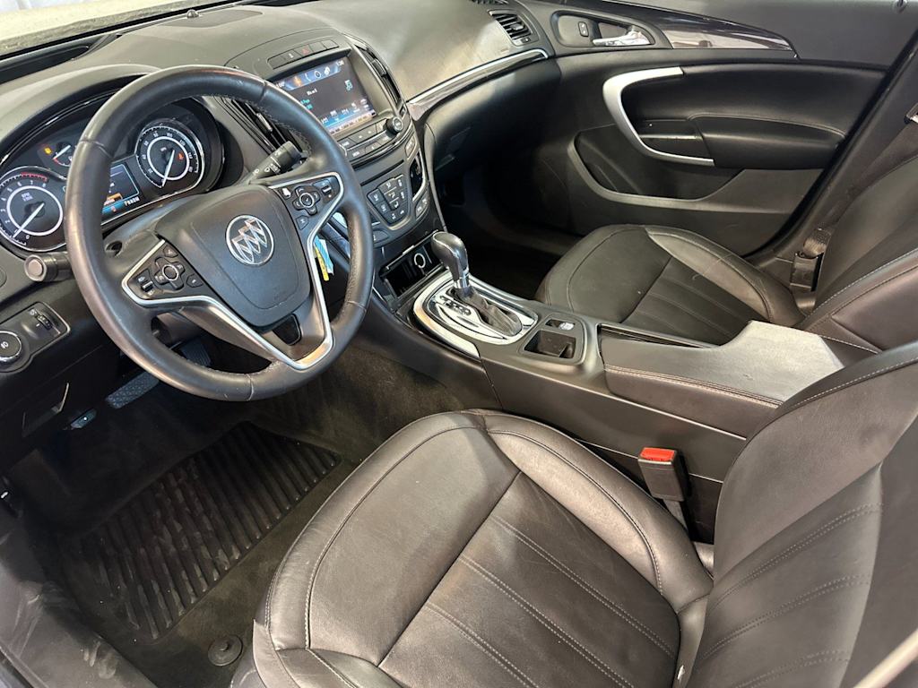 Thumbnail: 2017 Buick Regal - 9