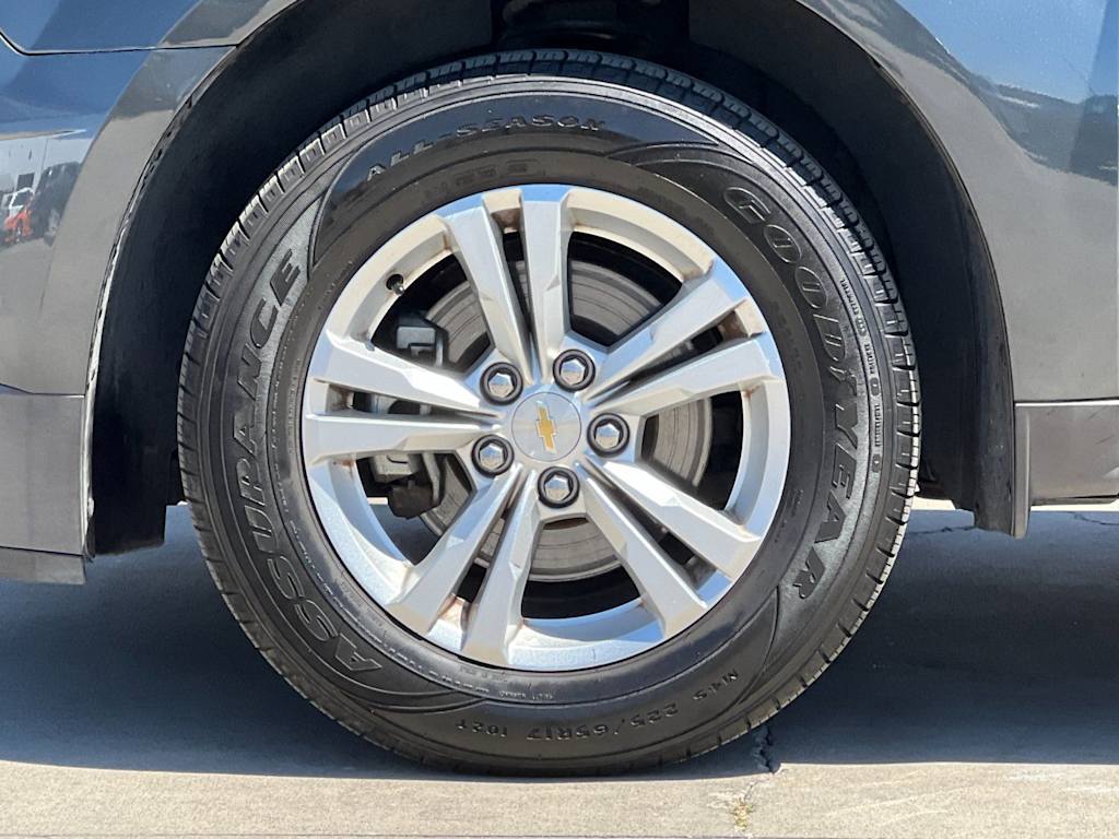 Thumbnail: 2017 Chevrolet Equinox - 8