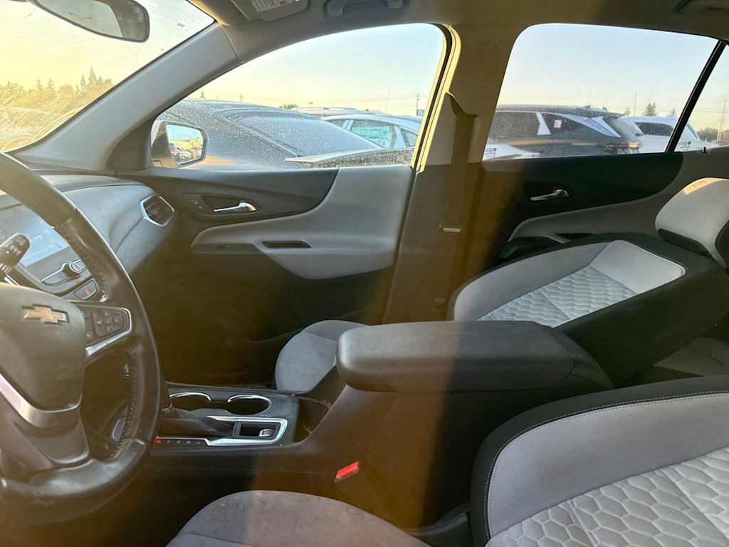 Thumbnail: 2018 Chevrolet Equinox - 8
