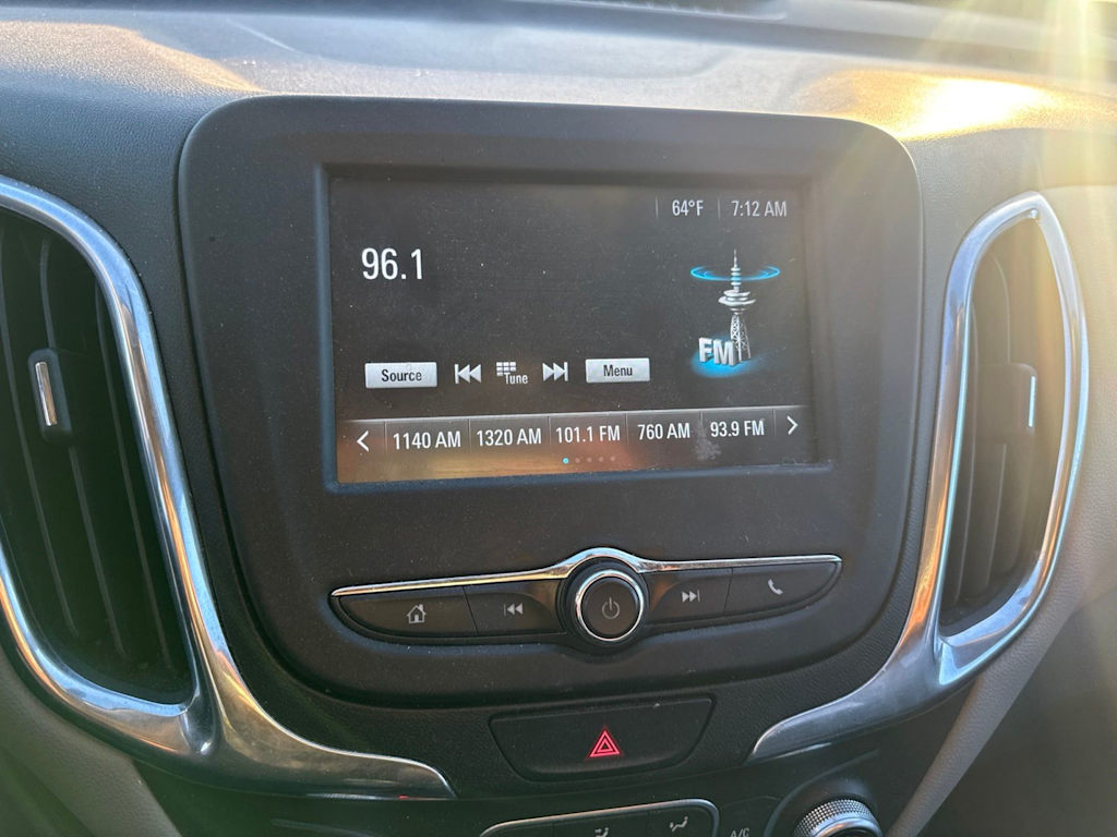 Thumbnail: 2018 Chevrolet Equinox - 10