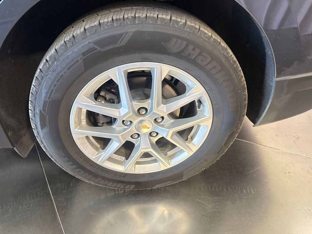 Thumbnail: 2022 Chevrolet Equinox - 7