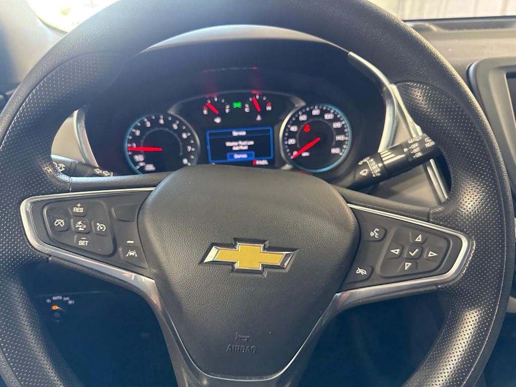 Thumbnail: 2022 Chevrolet Equinox - 24