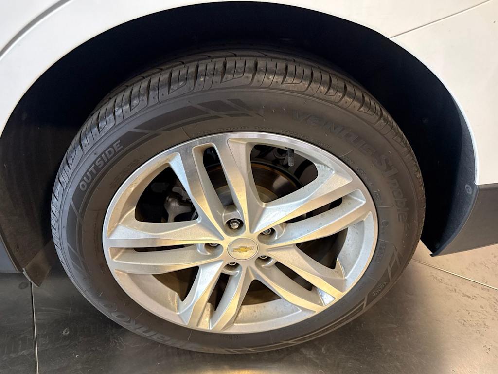 Thumbnail: 2018 Chevrolet Equinox - 8