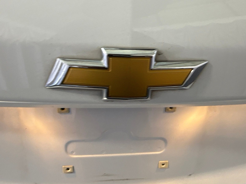 Thumbnail: 2018 Chevrolet Equinox - 21