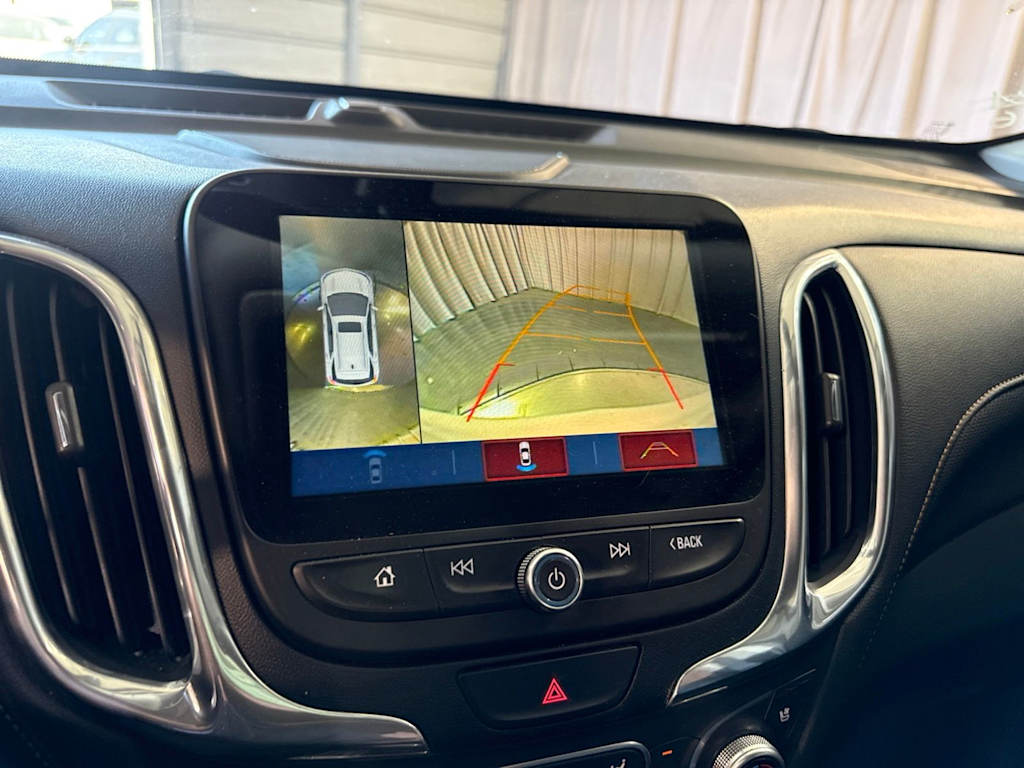 Thumbnail: 2018 Chevrolet Equinox - 11