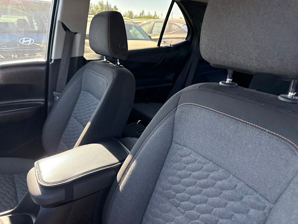 Thumbnail: 2018 Chevrolet Equinox - 9