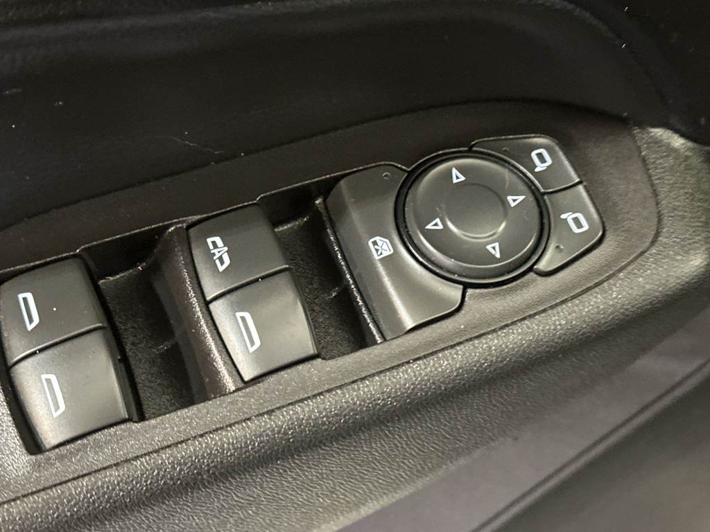 Thumbnail: 2018 Chevrolet Equinox - 23