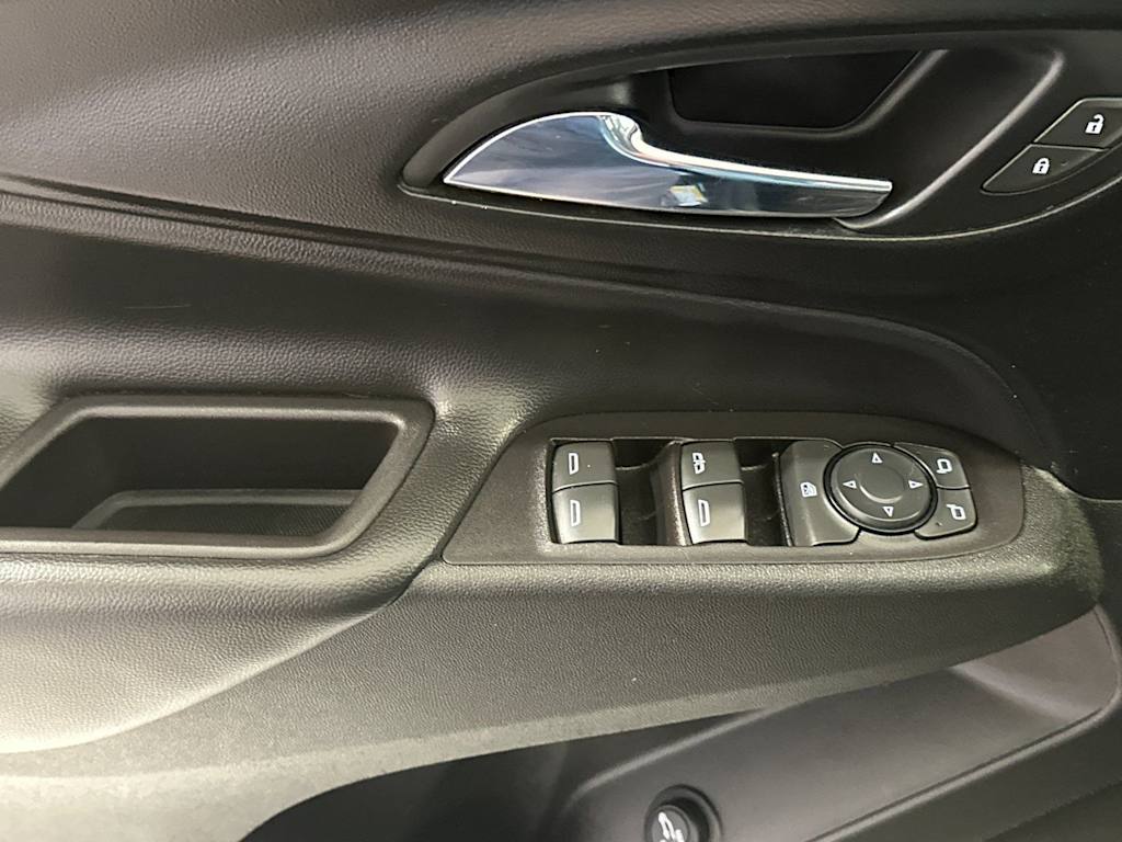 Thumbnail: 2018 Chevrolet Equinox - 22