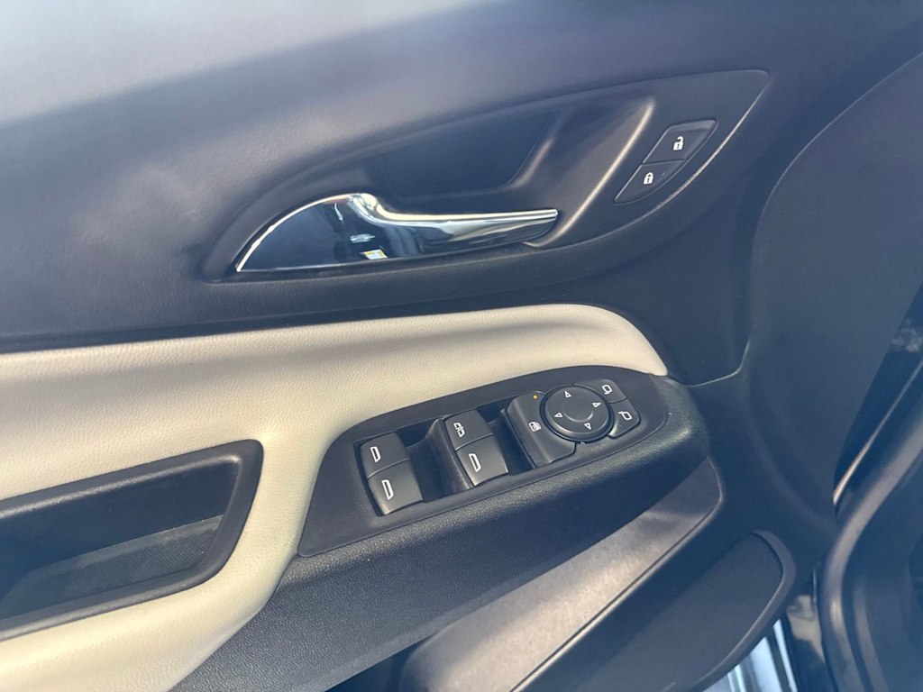 Thumbnail: 2020 Chevrolet Equinox - 23