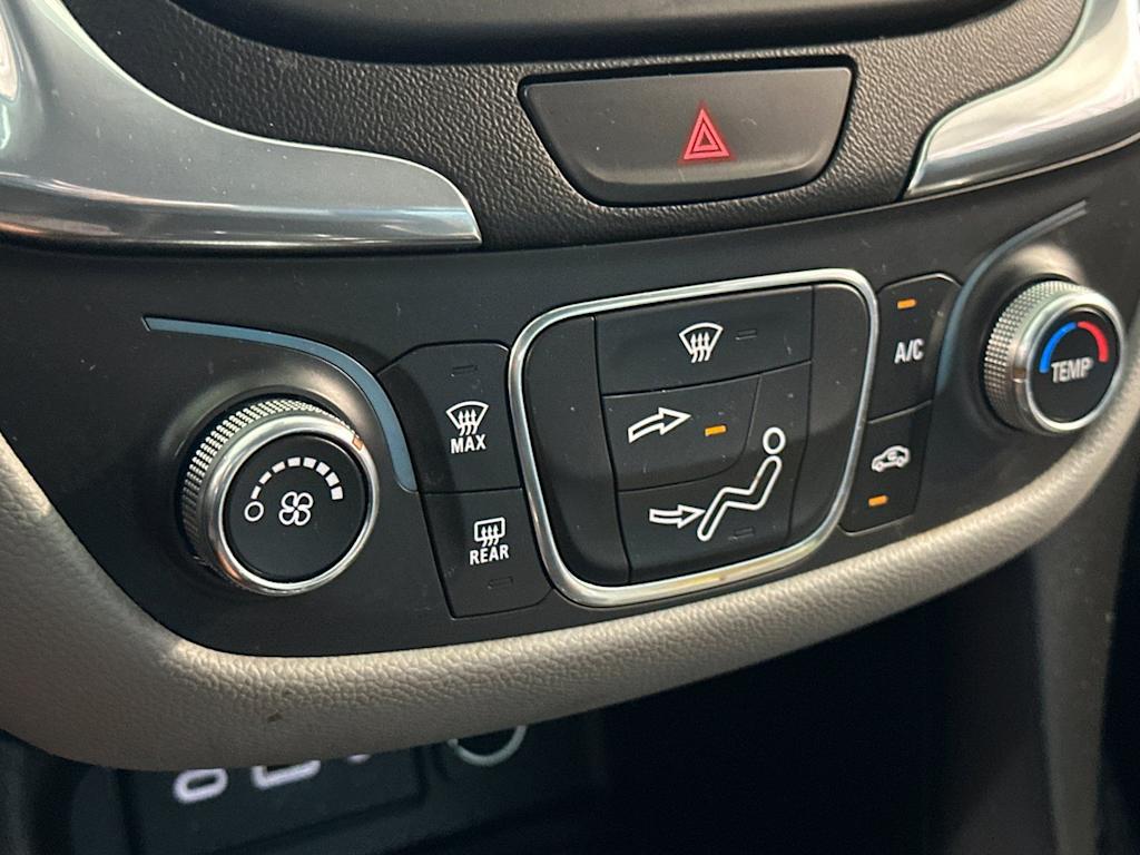Thumbnail: 2020 Chevrolet Equinox - 26