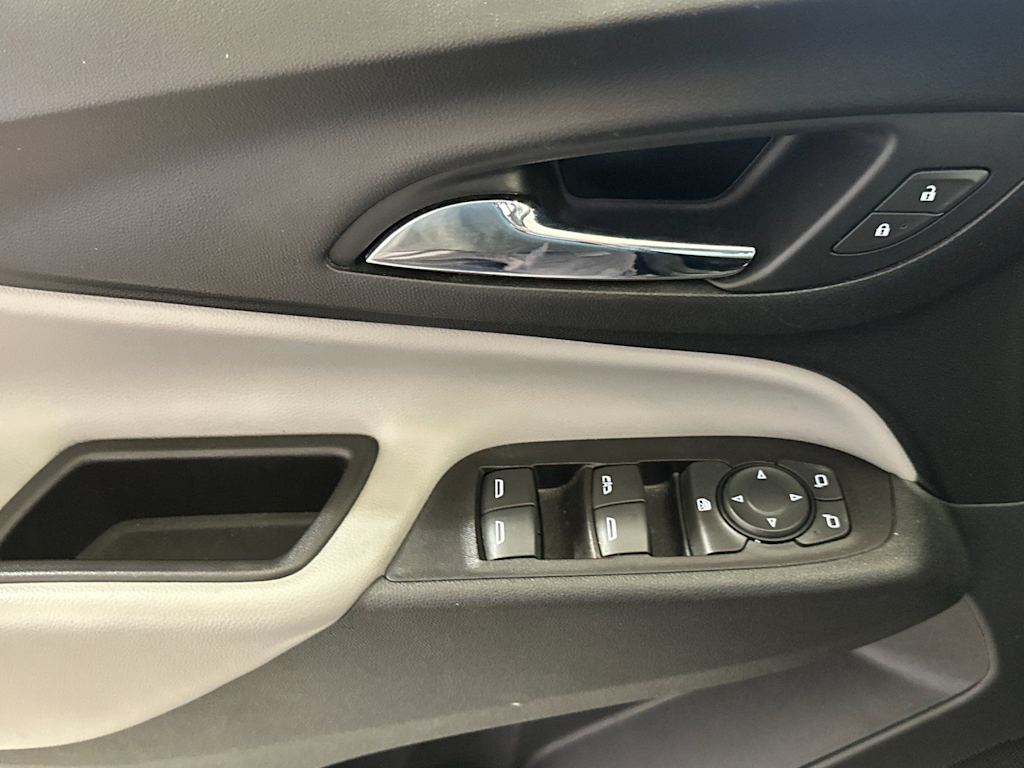 Thumbnail: 2020 Chevrolet Equinox - 23