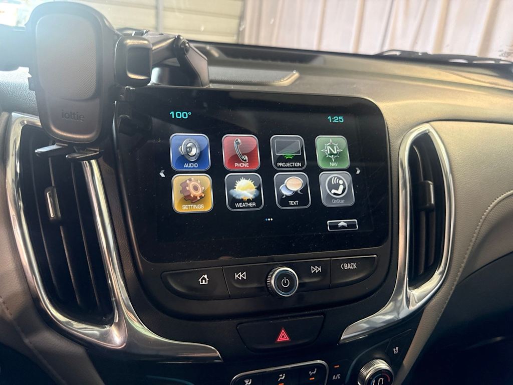 Thumbnail: 2018 Chevrolet Equinox - 11