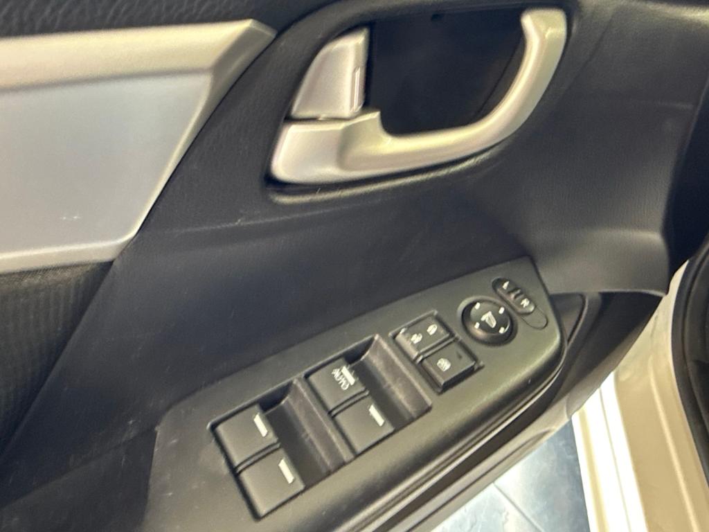 Thumbnail: 2015 Honda Civic - 25