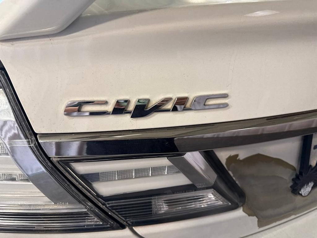 Thumbnail: 2015 Honda Civic - 21