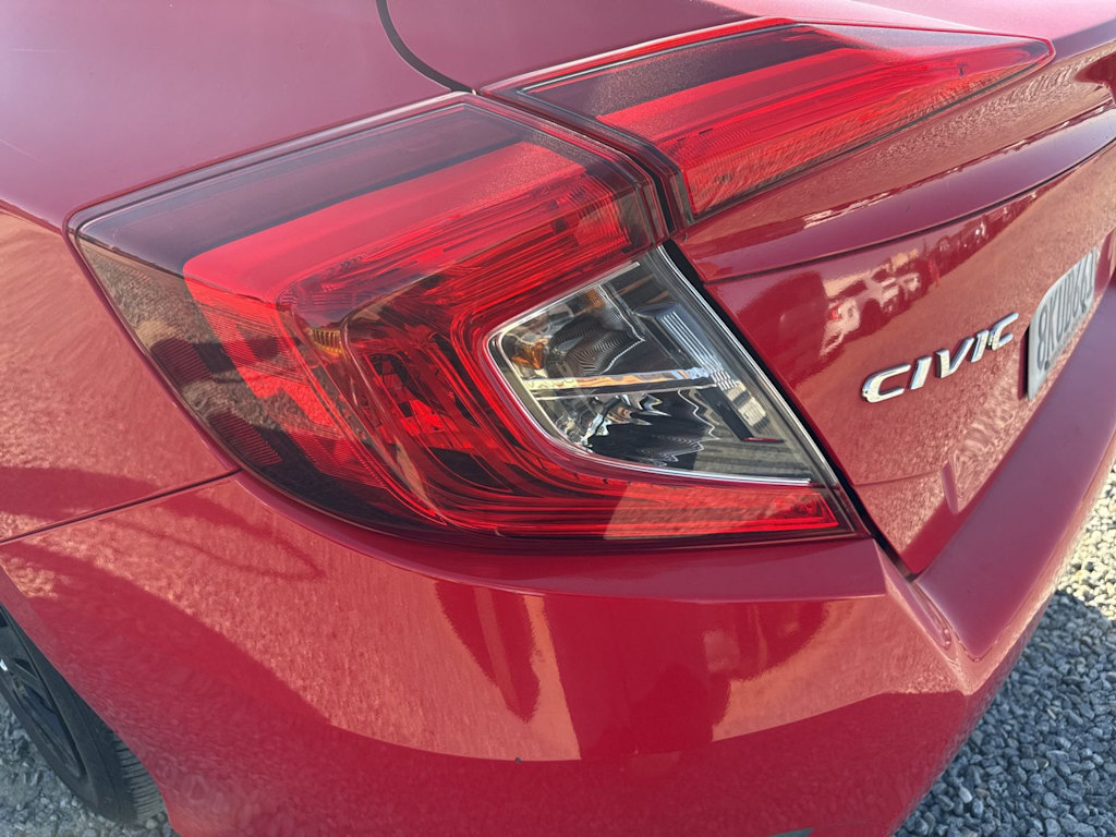 Thumbnail: 2016 Honda Civic - 19