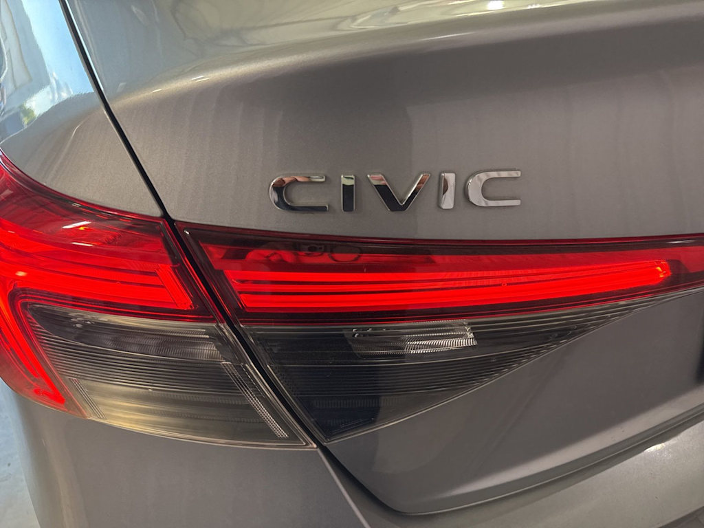 Thumbnail: 2023 Honda Civic - 19