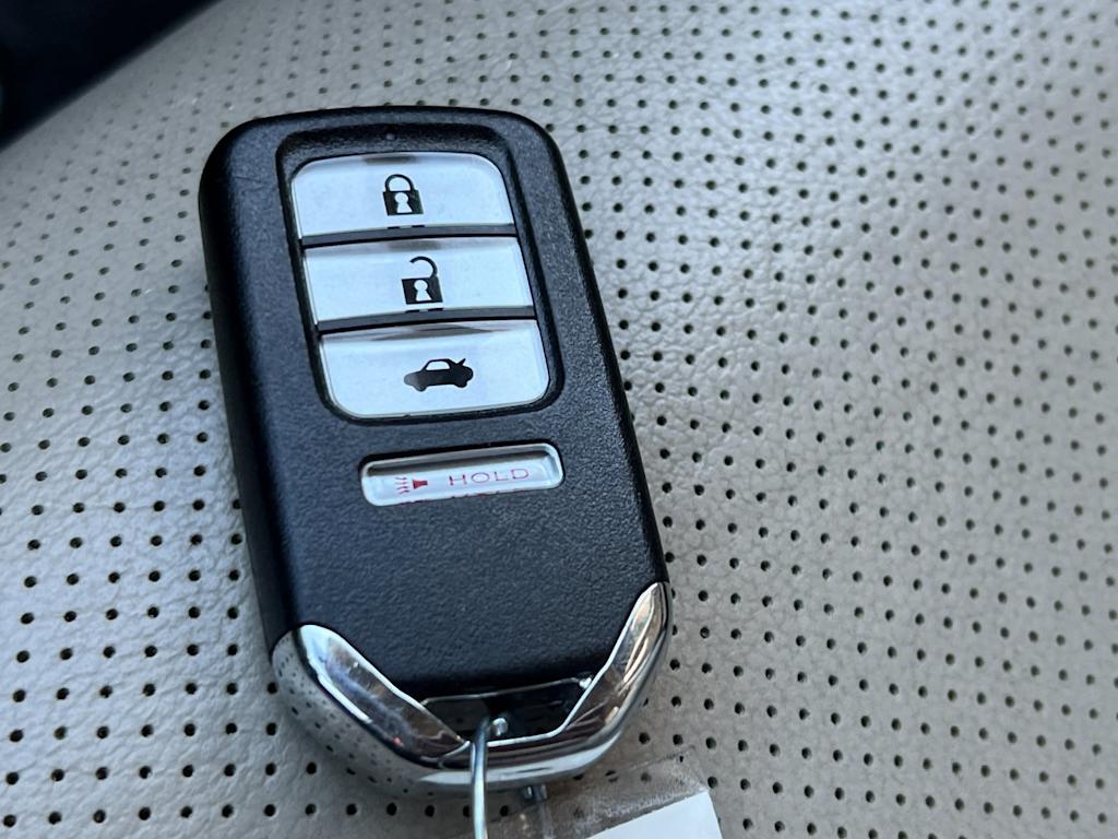 Thumbnail: 2016 Honda CR-V - 17