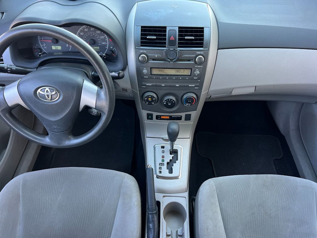 2011 Toyota Corolla LE 2