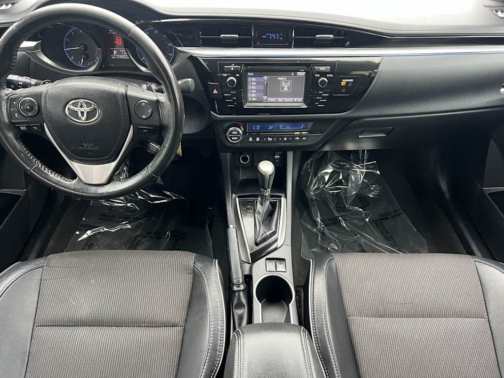 Thumbnail: 2015 Toyota Corolla - 2